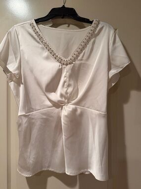 SHEIN White Pearl-Trim V-Neck Knot Front Blouse